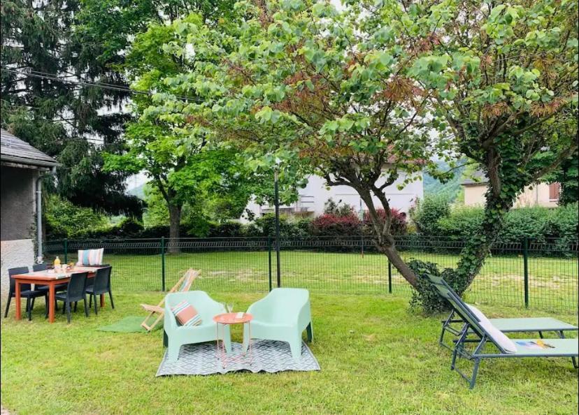 La Suite Unique - Le Jardin Sur Les Pyrenees- Vue Panoramique Montagne -Jardin Cloture Prive De 100M2-Parking-Linge De Lit Et Serviettes Compris- Bielle Экстерьер фото