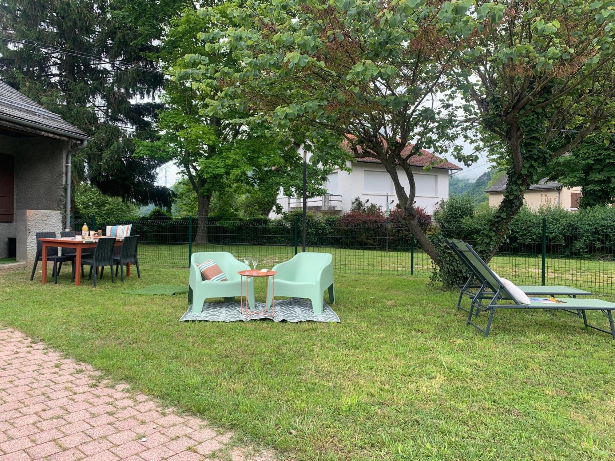 La Suite Unique - Le Jardin Sur Les Pyrenees- Vue Panoramique Montagne -Jardin Cloture Prive De 100M2-Parking-Linge De Lit Et Serviettes Compris- Bielle Экстерьер фото