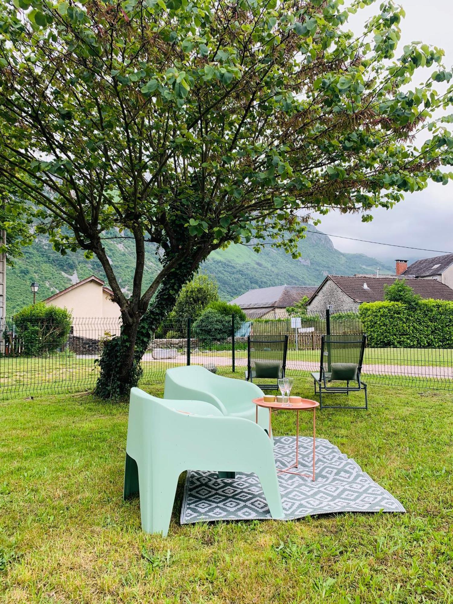 La Suite Unique - Le Jardin Sur Les Pyrenees- Vue Panoramique Montagne -Jardin Cloture Prive De 100M2-Parking-Linge De Lit Et Serviettes Compris- Bielle Экстерьер фото